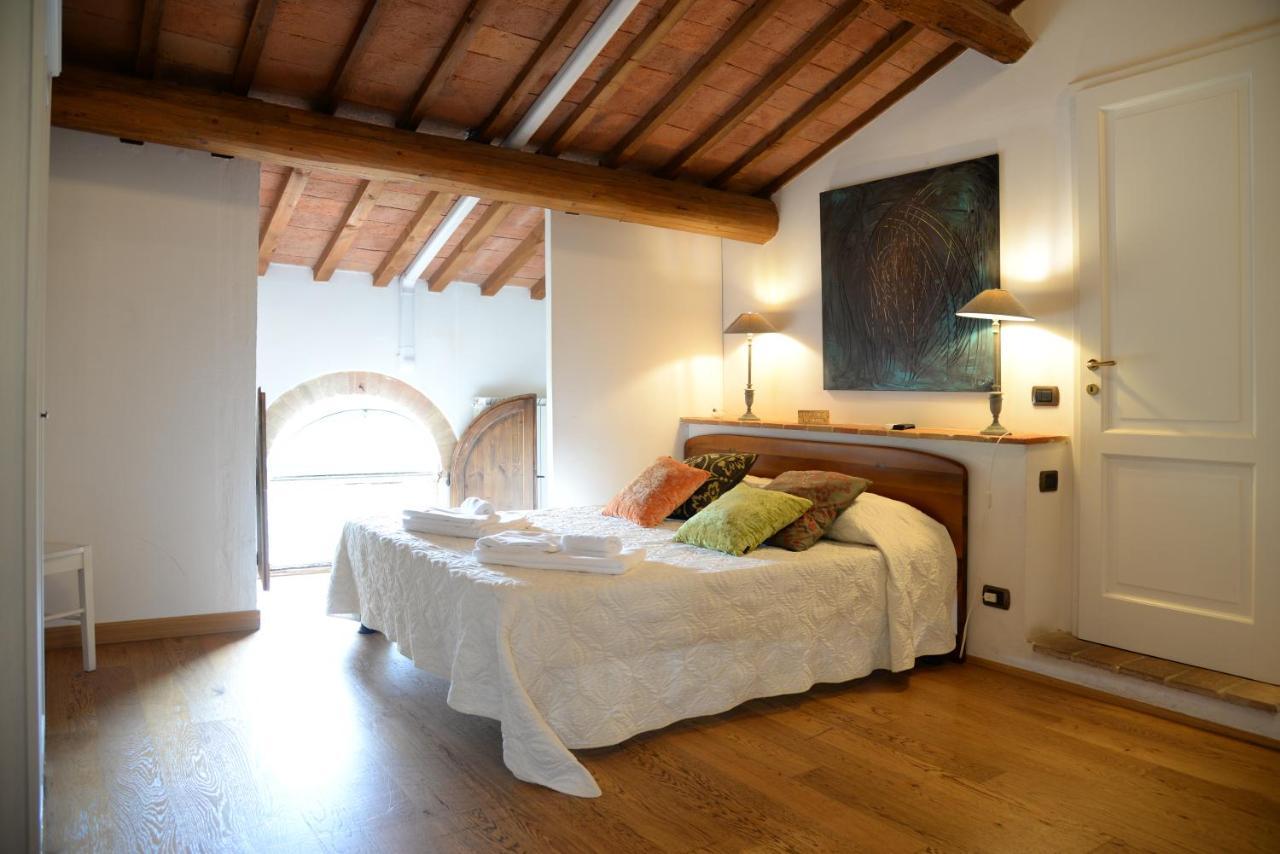 L'Albero Di Gameli Bed & Breakfast Чиуси Екстериор снимка