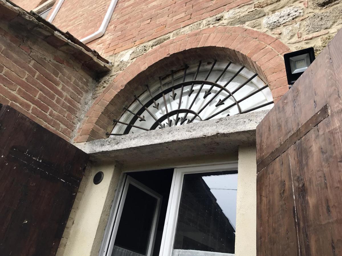 L'Albero Di Gameli Bed & Breakfast Чиуси Екстериор снимка