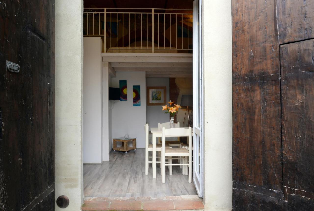 L'Albero Di Gameli Bed & Breakfast Чиуси Екстериор снимка